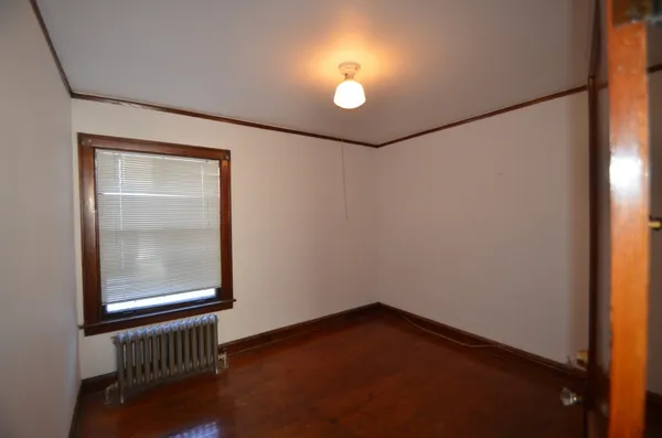 $2,395 | 3352 South Lituanica Avenue, Unit 1, Chicago, IL 60608