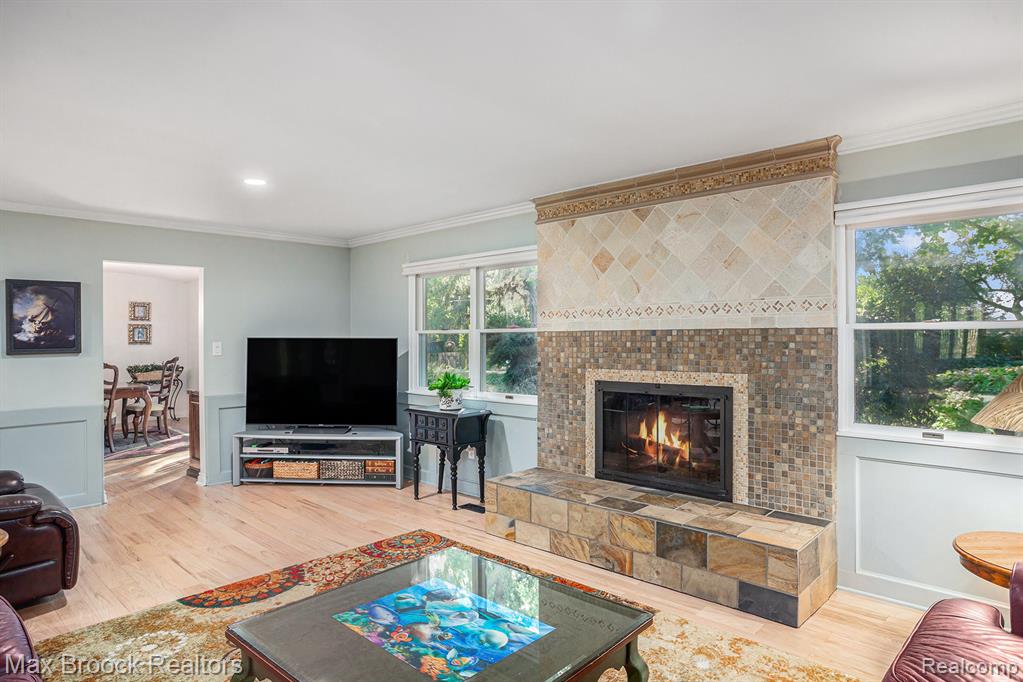 855 North Pemberton Road Bloomfield Hills, MI 48302 - Photo 10 of 28 Gallery Image 10
