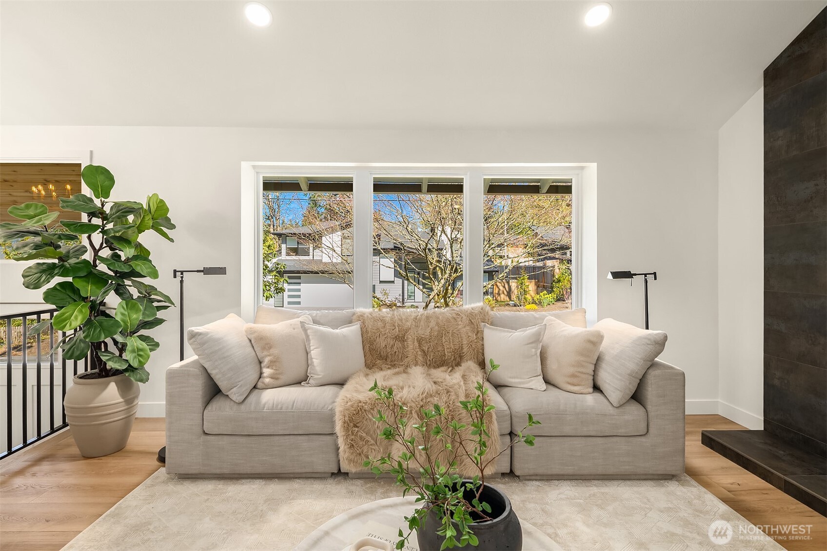 8820 194th Street Southwest Edmonds, WA 98026 - Photo 8 of 40