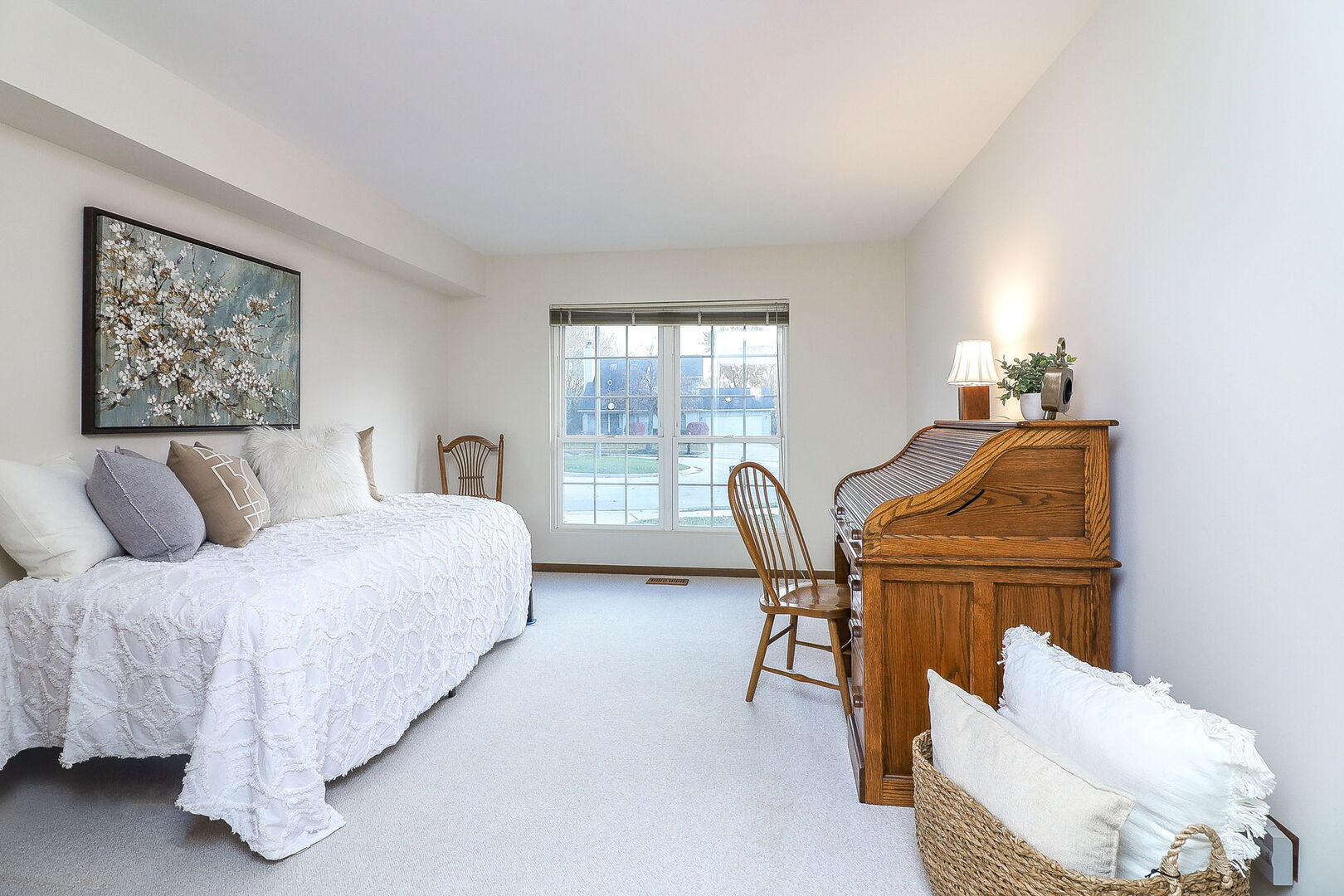 4493 Capstan Drive Hoffman Estates, IL 60192 - Photo 14 of 26 a bedroom with a bed and a couch