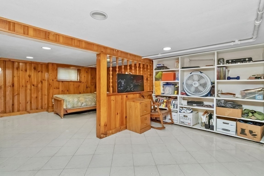 44 Barbara Road Newton, MA 02465 - Photo 20 of 34