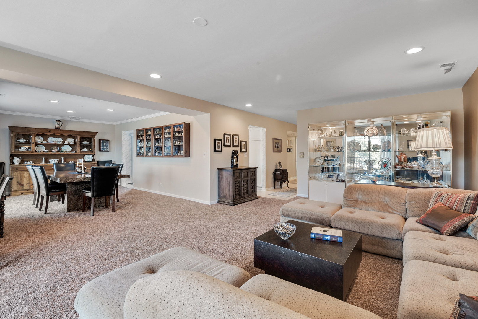 3950 Dundee Road, Unit 202 Northbrook, IL 60062 - Photo 7 of 18 Gallery Image 7