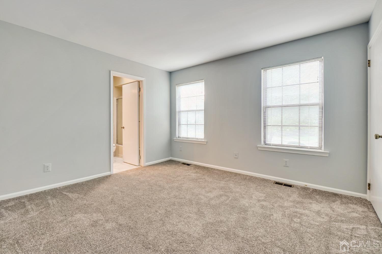 3003 Stonehedge Road Edison, NJ 08820 - Photo 13 of 17 Gallery Image 13