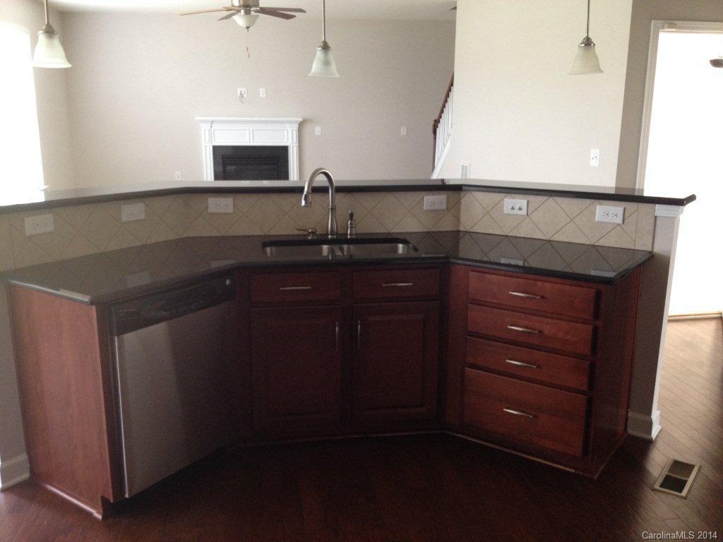 4231 Bright Road Charlotte, NC 28214 - Photo 6 of 12 Gallery Image 6