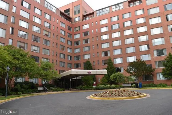 $1,800 | 1111 Arlington Boulevard, Unit 825, Arlington, VA 22209