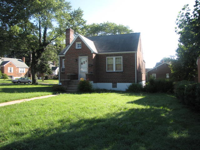 2502 Weaver Road Southwest Roanoke, VA 24015 - Photo 1 of 16 front