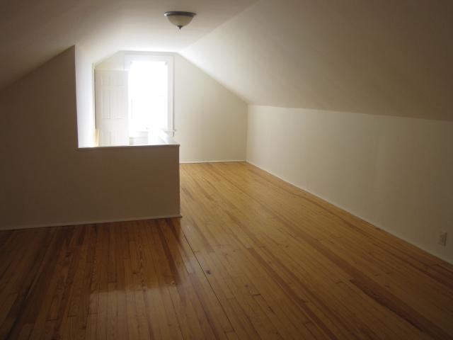 2502 Weaver Road Southwest Roanoke, VA 24015 - Photo 15 of 16 IMG_4378