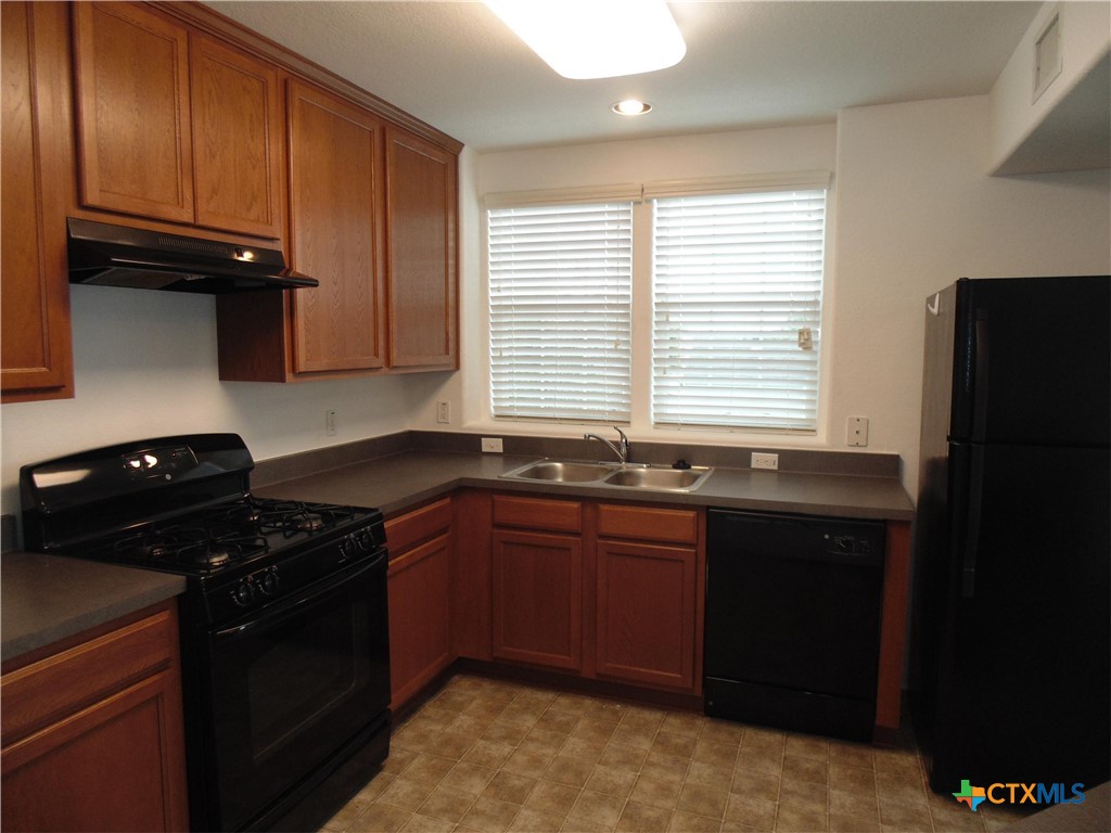 110 Trestle Tree, Unit AB San Marcos, TX 78666 - Photo 5 of 14