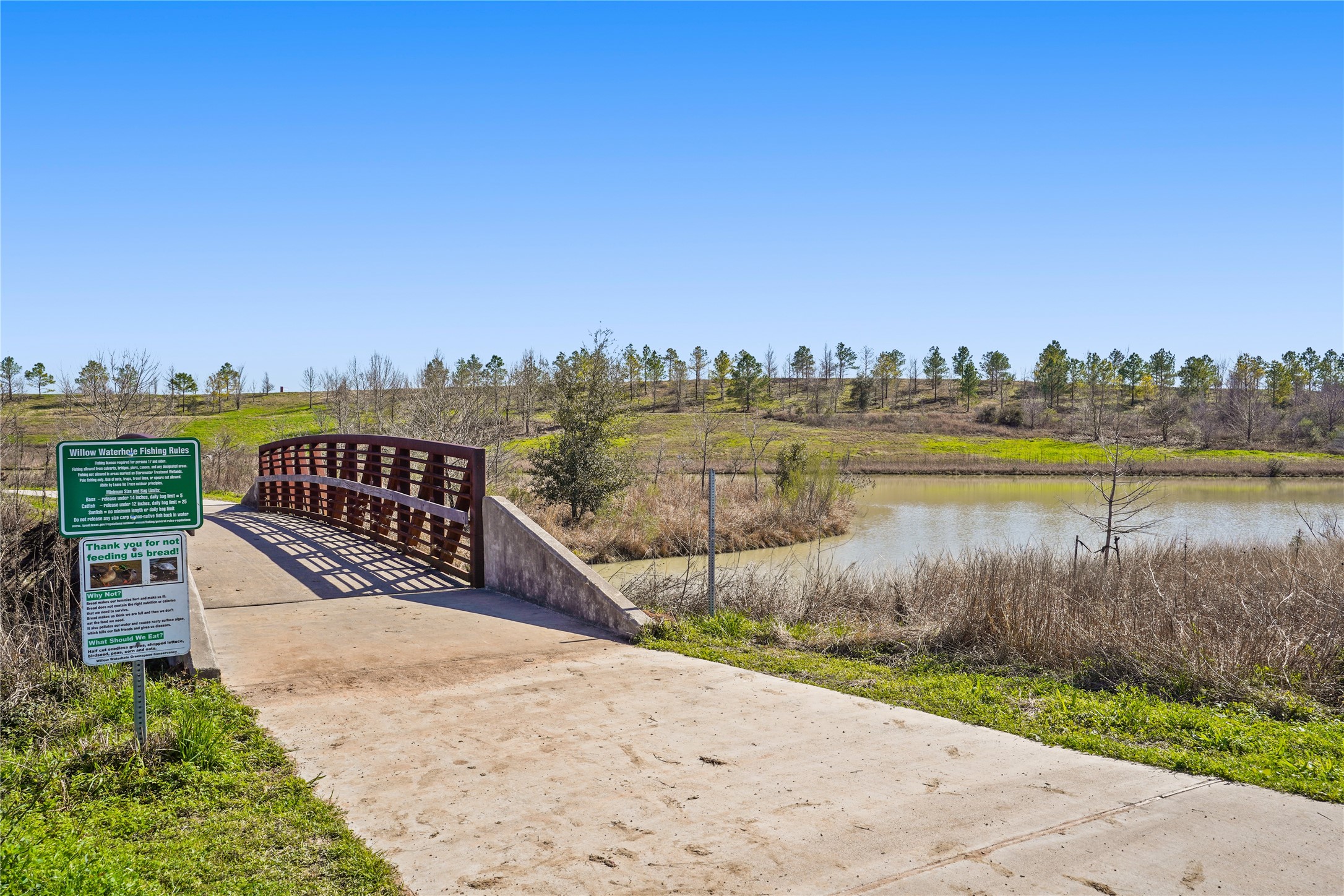 4813 Hummingbird Street Houston, TX 77035 - Photo 44 of 50 Nearby Willow Waterhole is a 4 Mile Long Natural Tributary of Braes Bayou. Willow Waterhole offers Hiking and Bike Trails and is a Wildlife Habitat, providing a Home to Many Migrating Birds.
