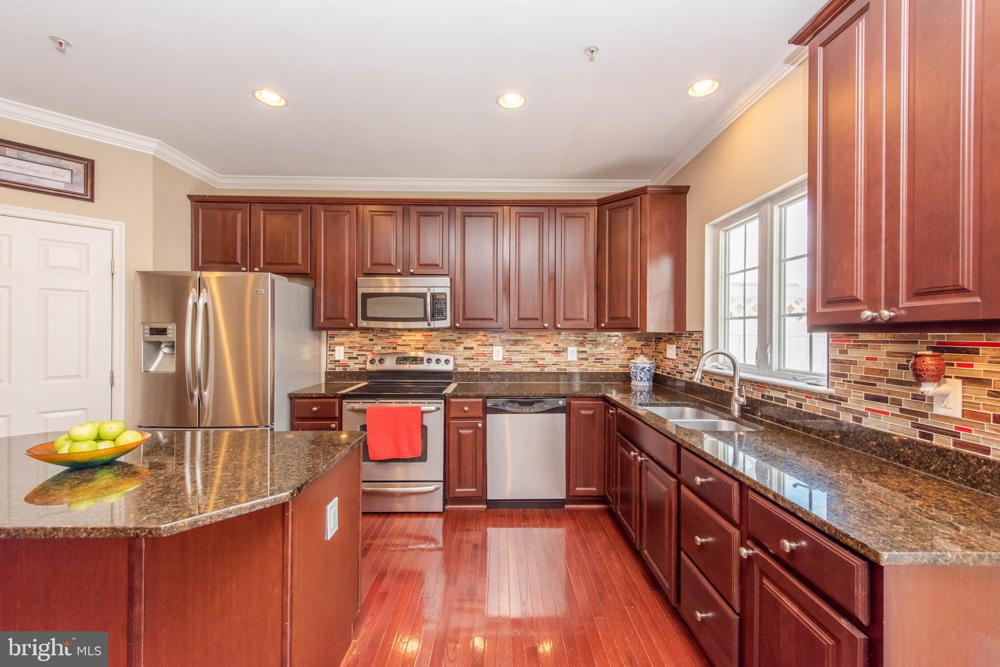 4708 Arsenal Road, Unit 44 Ellicott City, MD 21042 - Photo 8 of 23 Kitchen