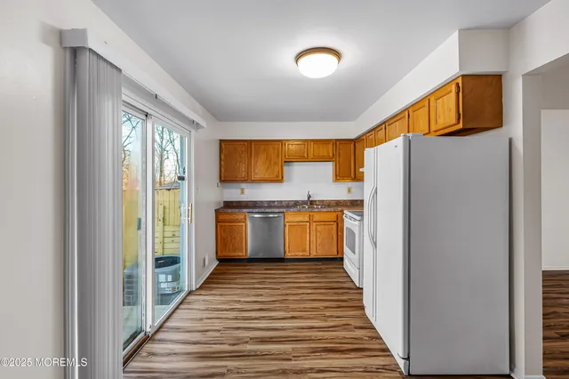 $2,300 | 144 New Cedar Lane, Hamilton, NJ 08610