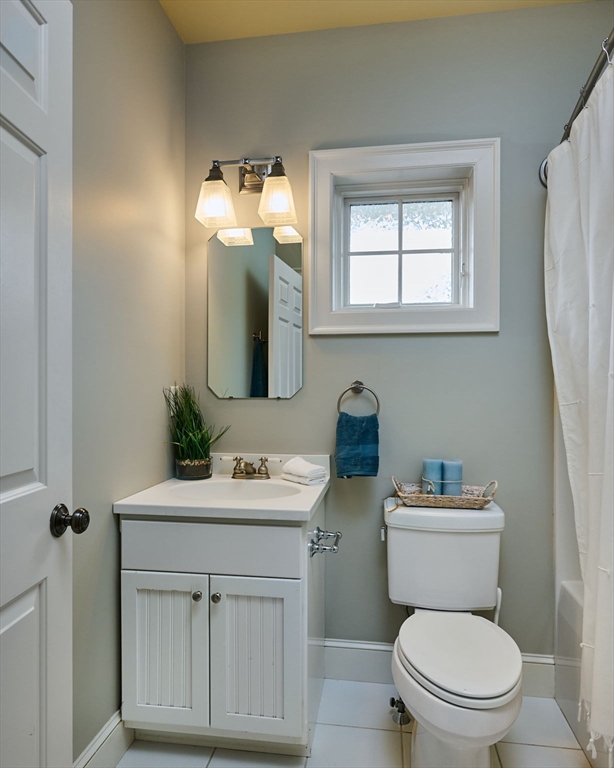 46 Sovereign Way Northampton, MA 01062 - Photo 28 of 42