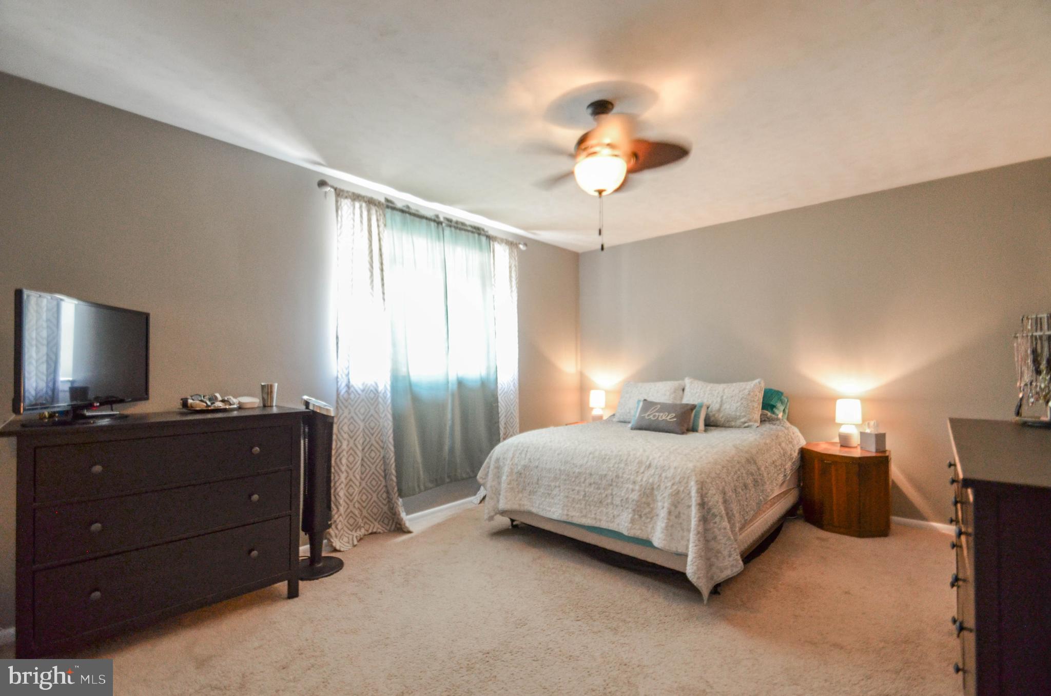 7545 Buttercup Road Macungie, PA 18062 - Photo 13 of 25 Gallery Image 13