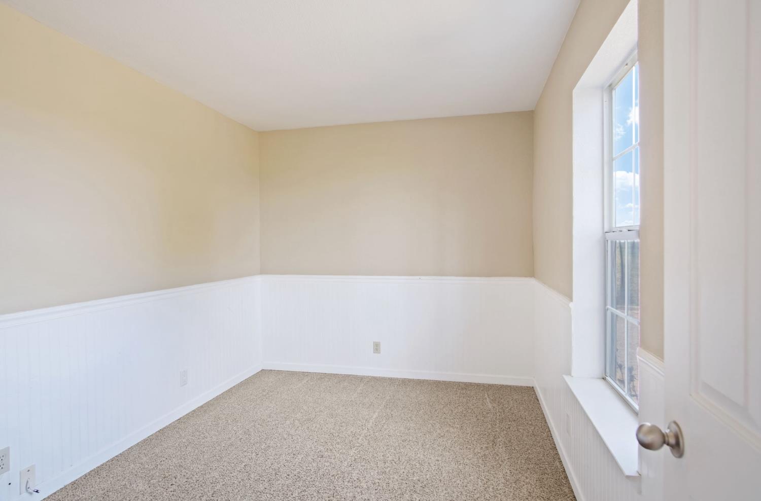 18624 Lake Road Hickman, CA 95323 - Photo 23 of 34 a view of small space