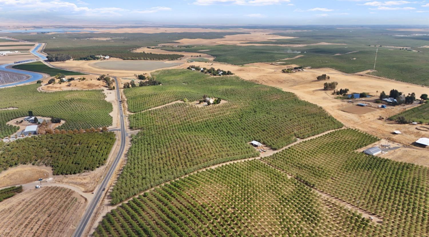 18624 Lake Road Hickman, CA 95323 - Photo 33 of 34 an aerial view of a football ground