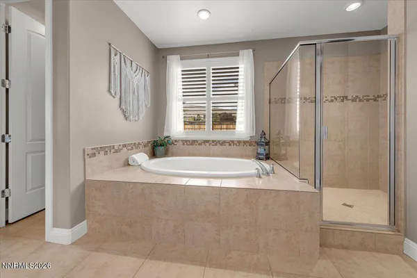 $1,070,000 | 1697 Crescent Pointe Court, Reno, NV 89523