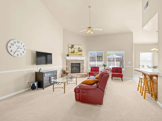 $530,000 | 2887 East Christopher Drive, Fresno, CA 93720