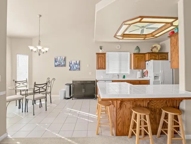 $530,000 | 2887 East Christopher Drive, Fresno, CA 93720