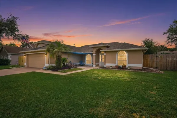 $385,000 | 923 Hatteras Avenue, Minneola, FL 34715