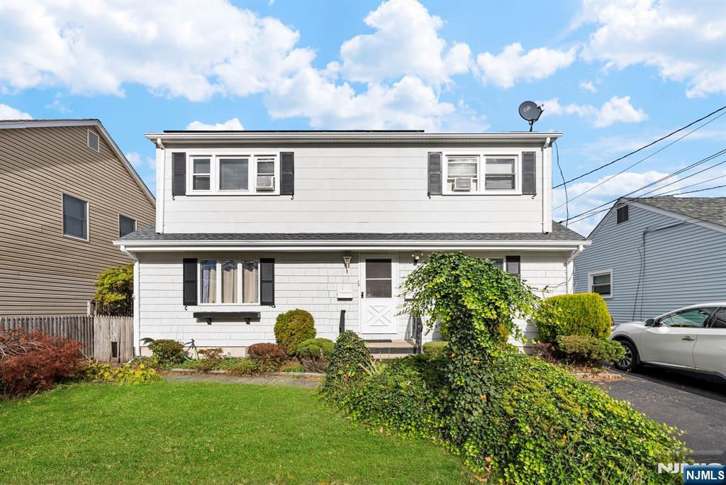 119 Garibaldi Avenue Lodi, NJ 07644 - Photo 2 of 18