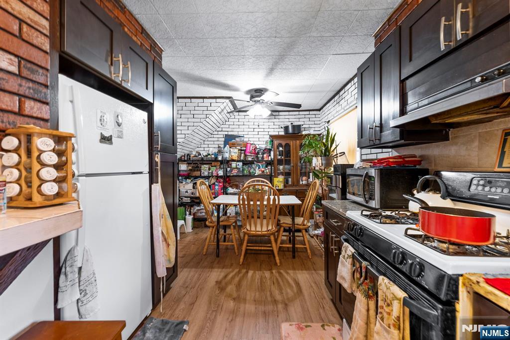 119 Garibaldi Avenue Lodi, NJ 07644 - Photo 3 of 18