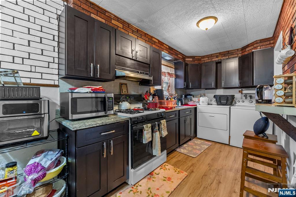 119 Garibaldi Avenue Lodi, NJ 07644 - Photo 4 of 18