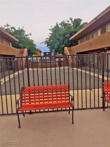 $985 | 1704 Fairfield Avenue, Unit 10, Las Vegas, NV 89102