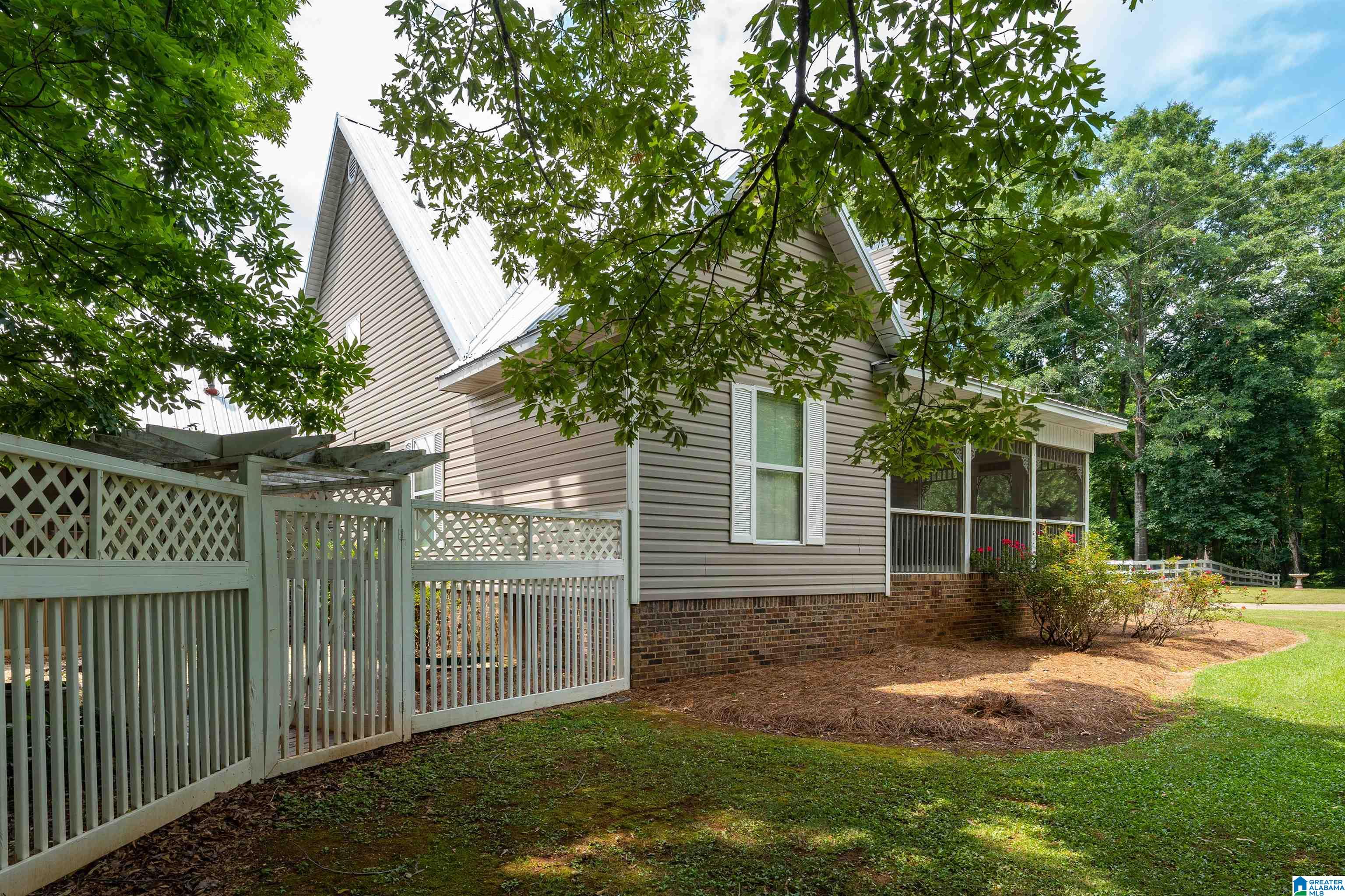 4932 Washington Valley Road Springville, AL 35146 - Photo 3 of 49