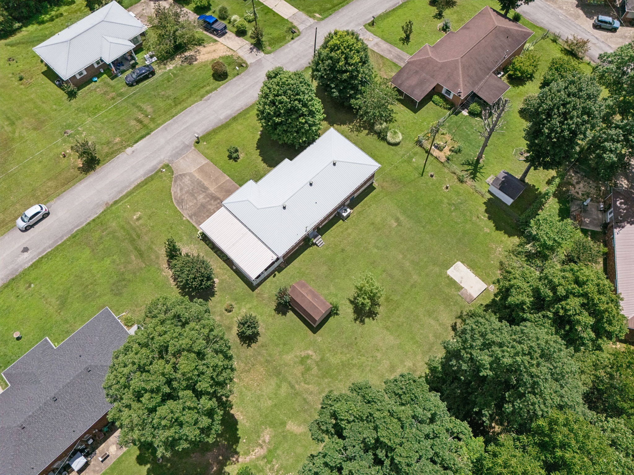 708 Hickory Street Centerville, TN 37033 - Photo 50 of 57 an aerial view of a house with a yard