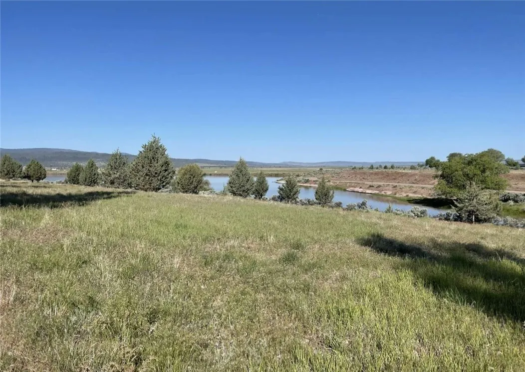 0 Shasta View Drive Alturas, CA 96101 - Photo 12 of 26 a view of a field with an ocean