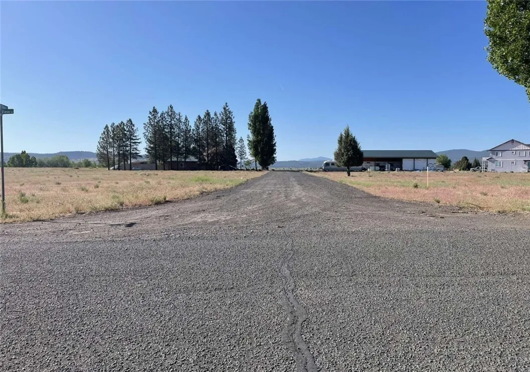 0 Shasta View Drive Alturas, CA 96101 - Photo 9 of 26 a view of beach and ocean view