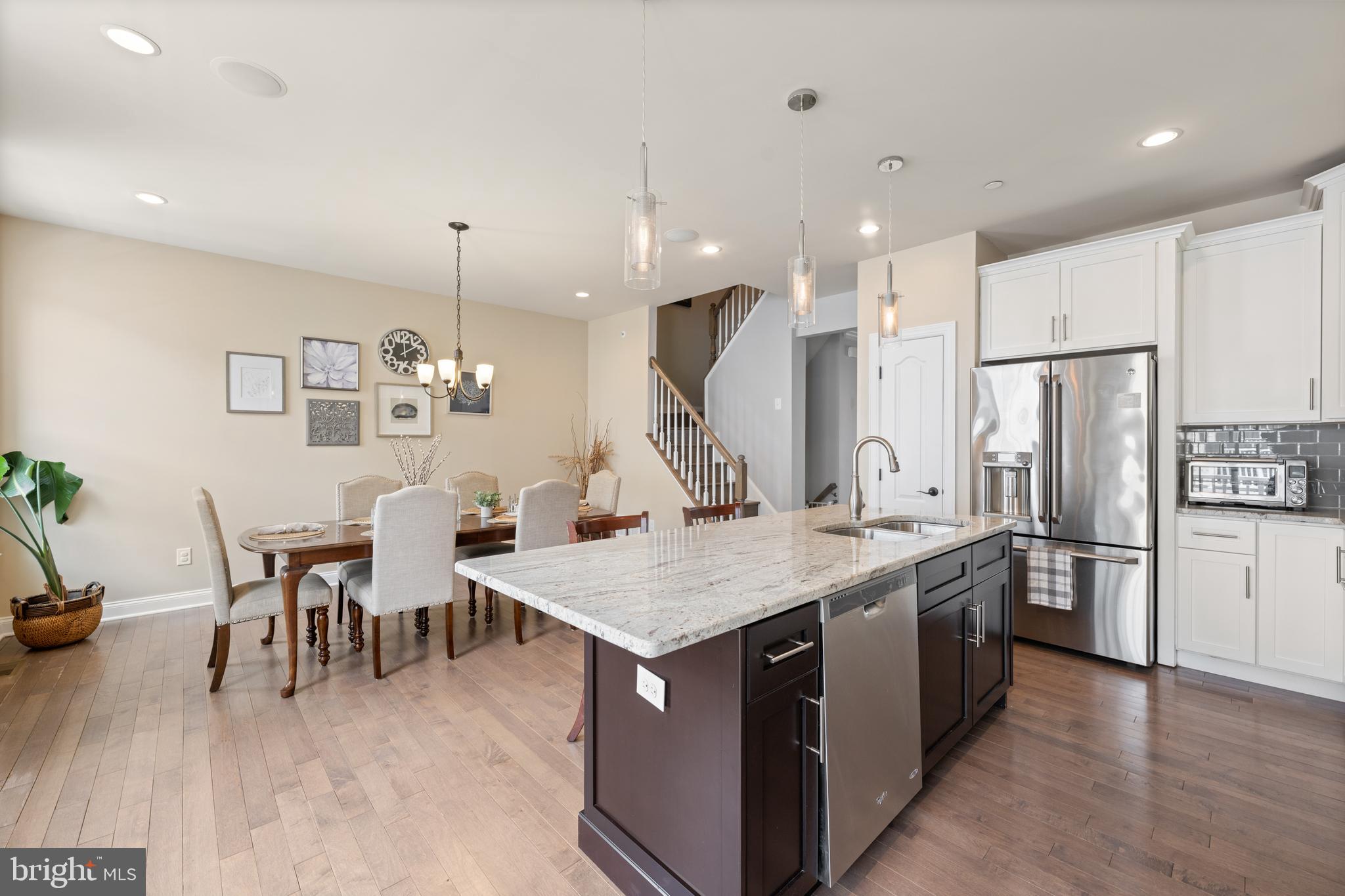 115 Jackdaw Alley Springfield, PA 19064 - Photo 17 of 36 Open to dining area