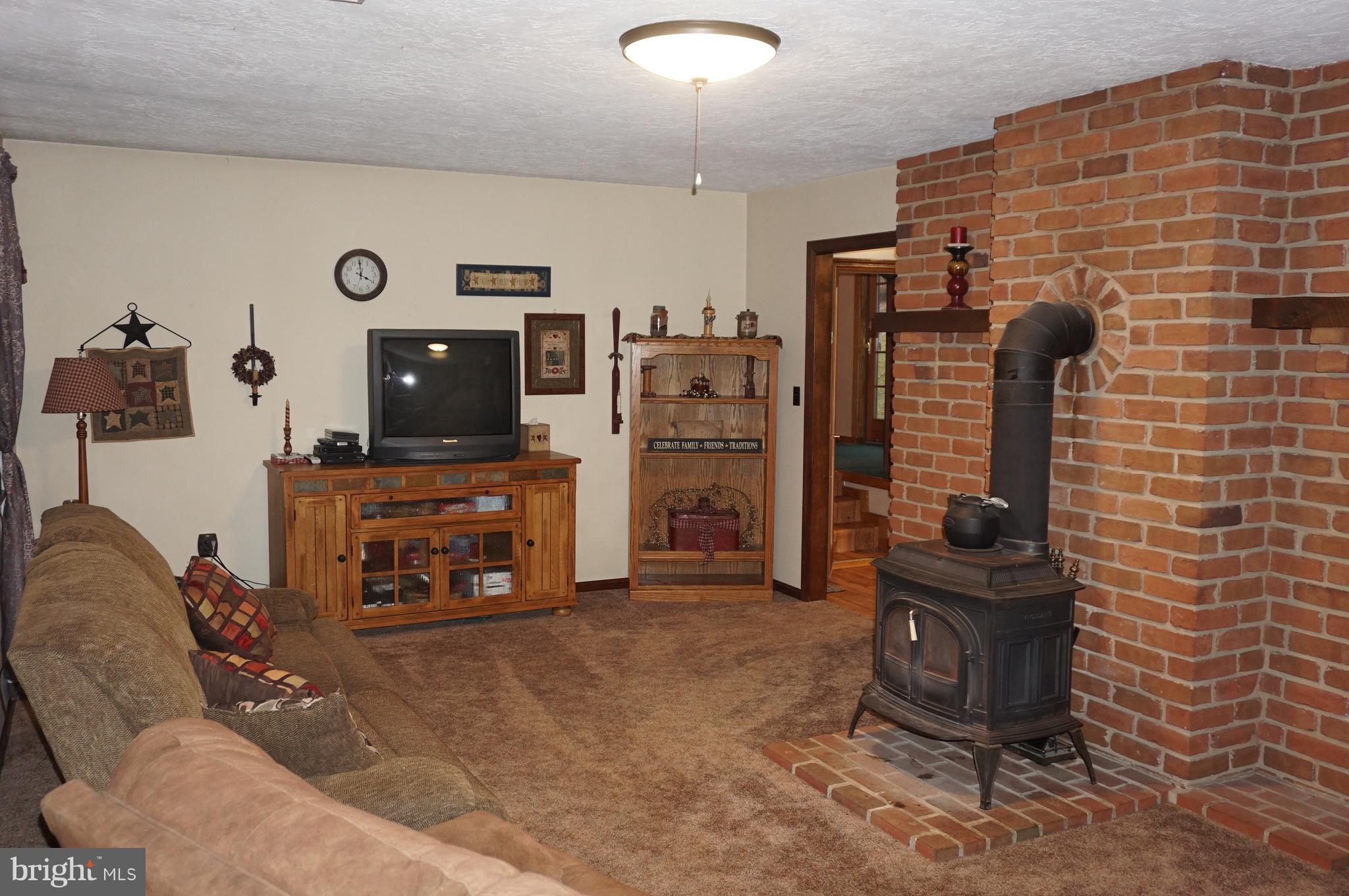 5800 Crone Road Dover, PA 17315 - Photo 6 of 31 Gallery Image 6