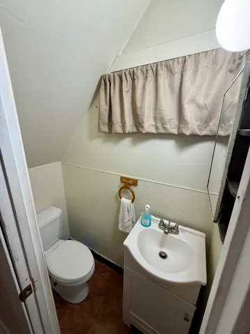 $180,000 | 387 Broadway, Bangor, ME 04401