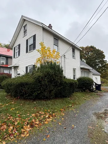 $180,000 | 387 Broadway, Bangor, ME 04401