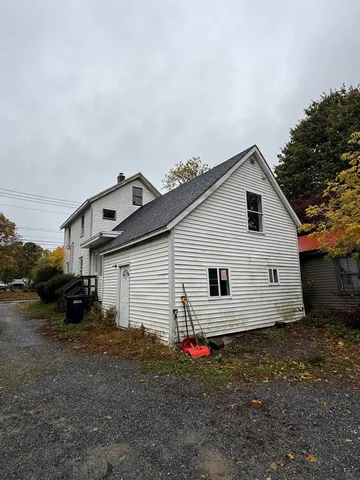 $180,000 | 387 Broadway, Bangor, ME 04401