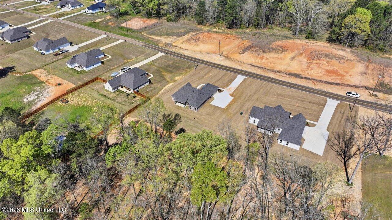 939 Mullican Road Florence, MS 39073 - Photo 60 of 66 60-939 Mullican Rd _ Home Tours MS