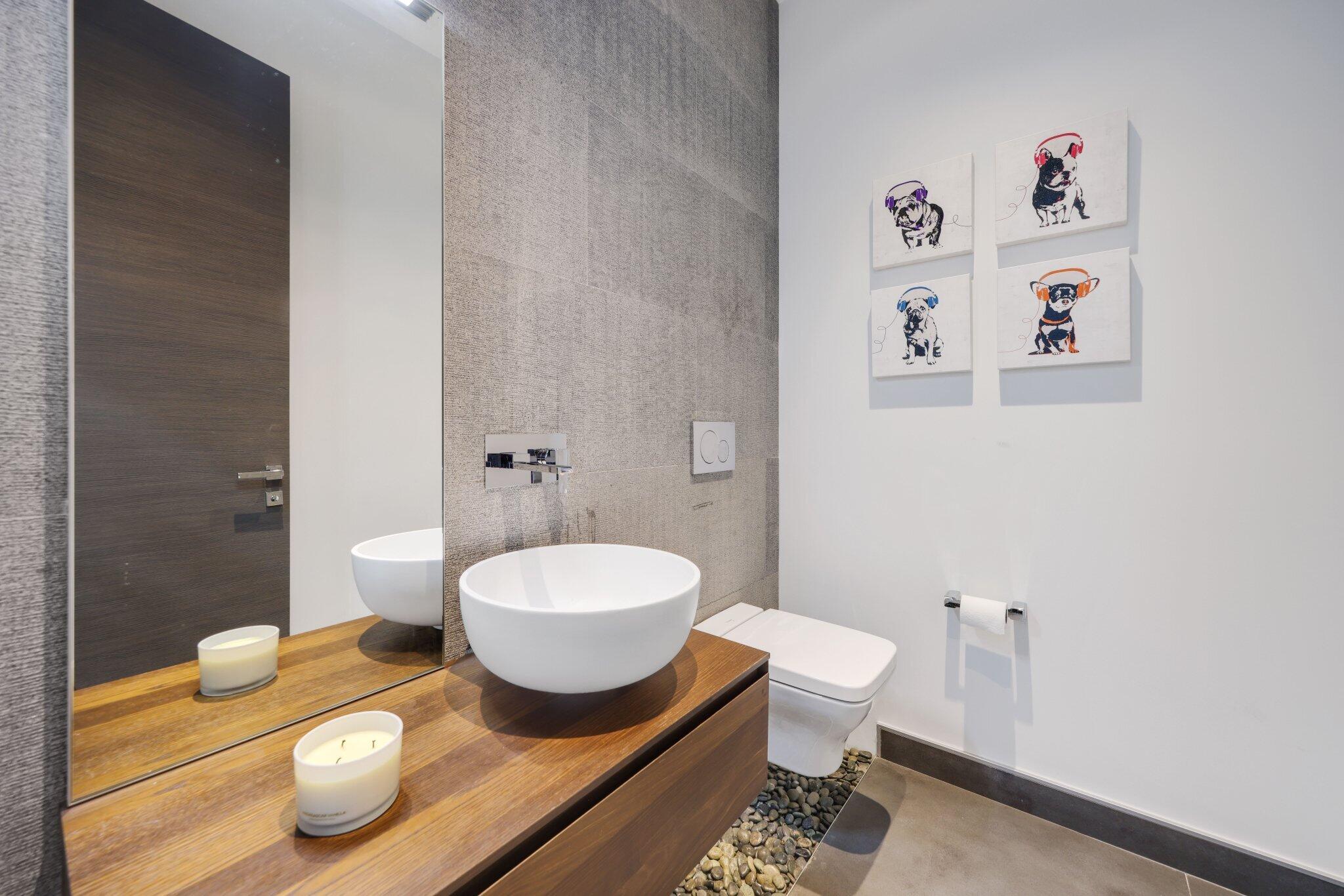 830 Northeast 71st Street Boca Raton, FL 33487 - Photo 27 of 76 1st floor Half Bath
