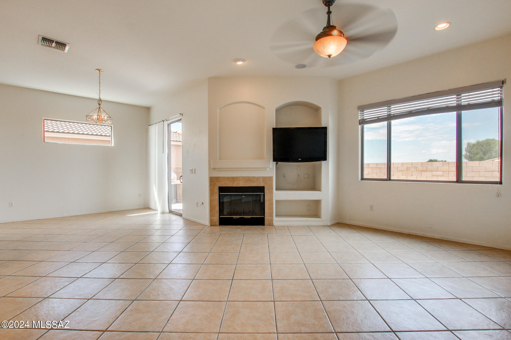 10452 South Frontier Ranch Place Vail, AZ 85641 - Photo 7 of 47