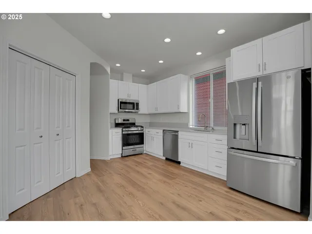 $489,900 | 20669 Southwest Skiver Street, Beaverton, OR 97078