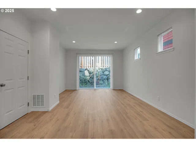 $489,900 | 20669 Southwest Skiver Street, Beaverton, OR 97078