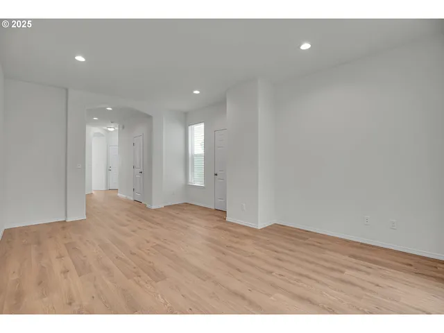 $489,900 | 20669 Southwest Skiver Street, Beaverton, OR 97078