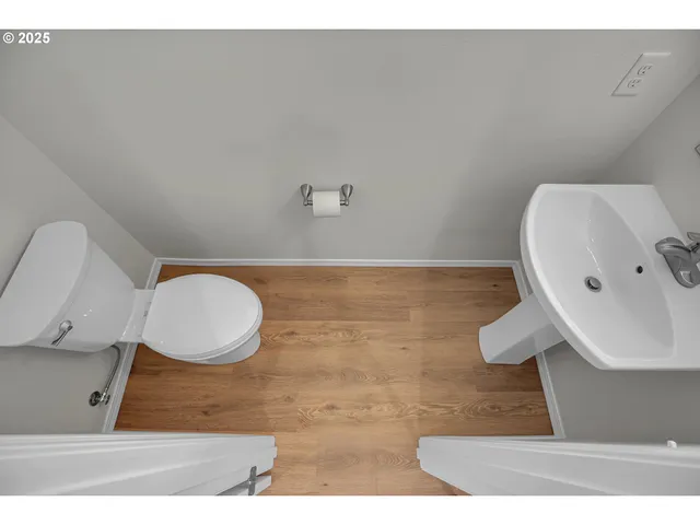 $489,900 | 20669 Southwest Skiver Street, Beaverton, OR 97078