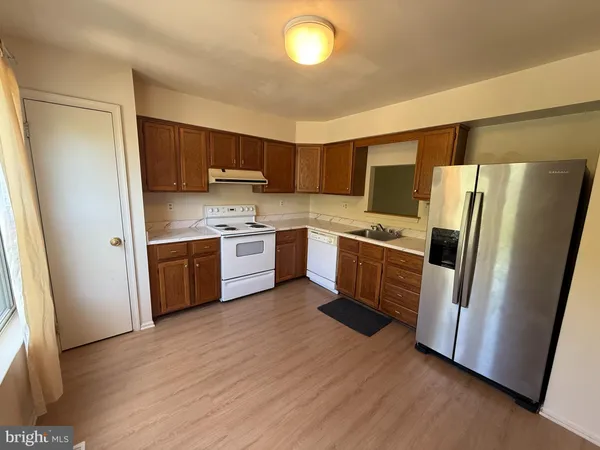 $3,075 | 4711 Leyden Way, Ellicott City, MD 21042