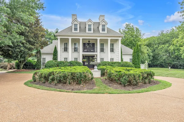$2,499,000 | 2411 Old Hickory Boulevard, Nashville, TN 37221