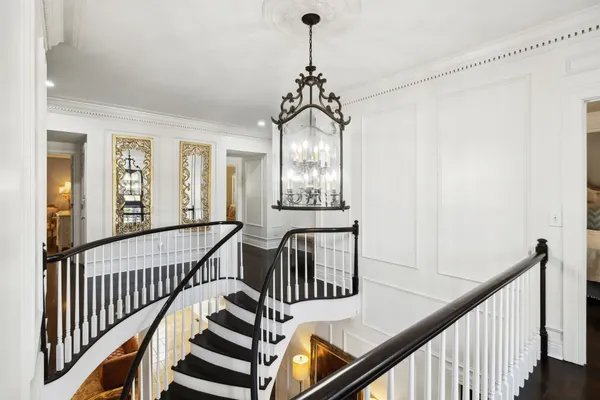 $2,499,000 | 2411 Old Hickory Boulevard, Nashville, TN 37221