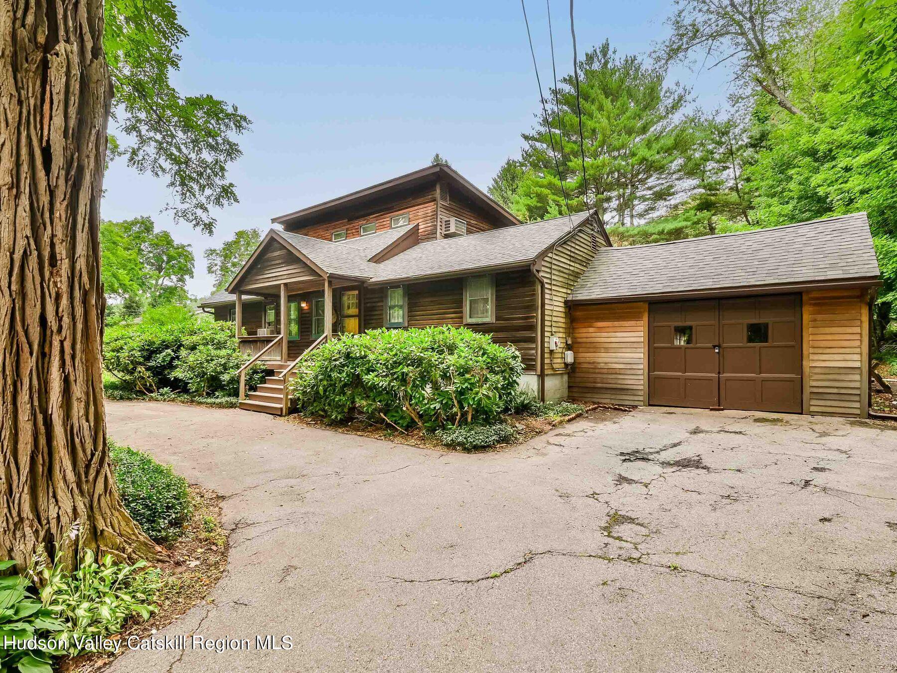 228 Plutarch Road Highland, NY 12528 - Photo 5 of 40 photo_online_005
