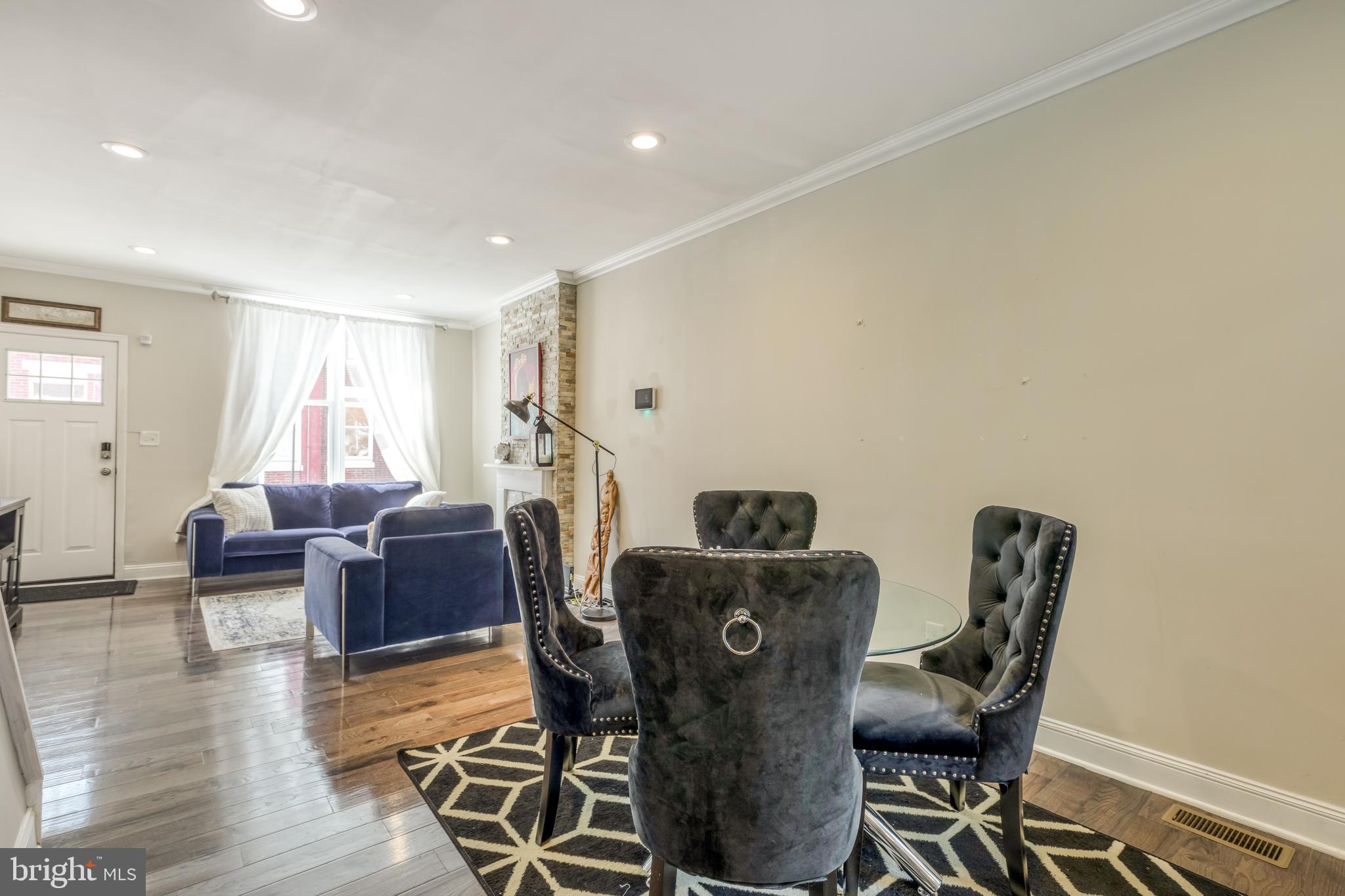 2017 Pierce Street Philadelphia, PA 19145 - Photo 6 of 17 Dining Area