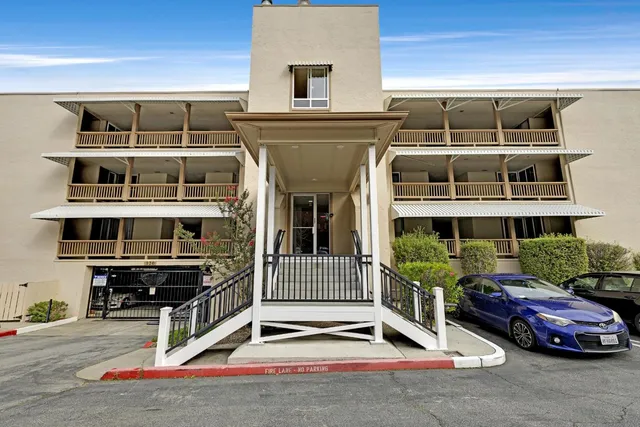 $775,000 | 320 Vallejo Drive, Unit 18, Millbrae, CA 94030