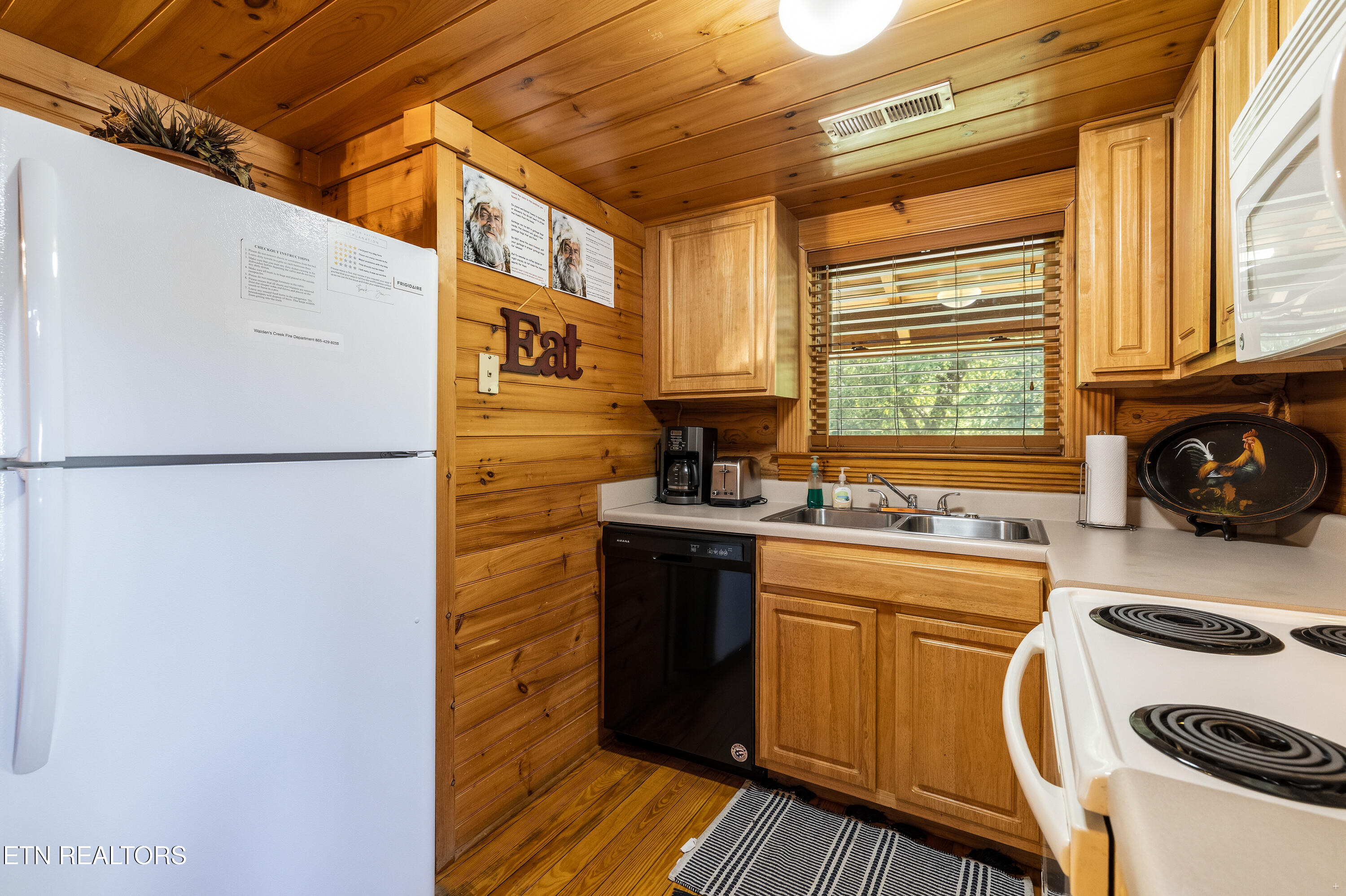 3124 Smoky Ridge Way, Unit 3122 Sevierville, TN 37862 - Photo 7 of 33 Positive Perceptions-9